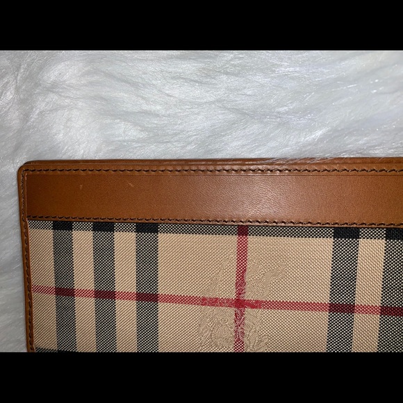 Burberry Wallet - Picture 5 of 5